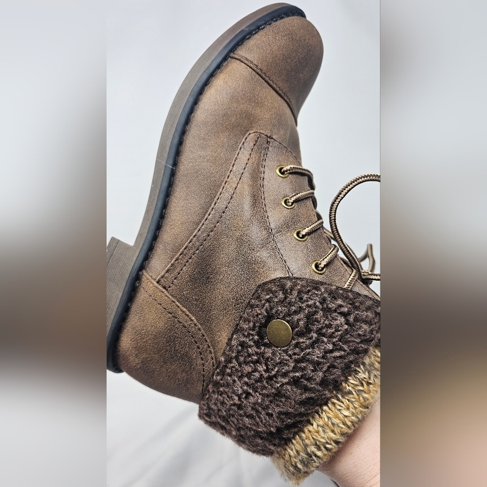 Cliffs by White Mountain Women's Faux Leather Lace Up Boot Brown Size 8.5M - Picture 5 of 14